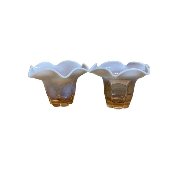 Set of 2 beautiful tea light glass candle flower holders. Light Pink. - Picture 1 of 5